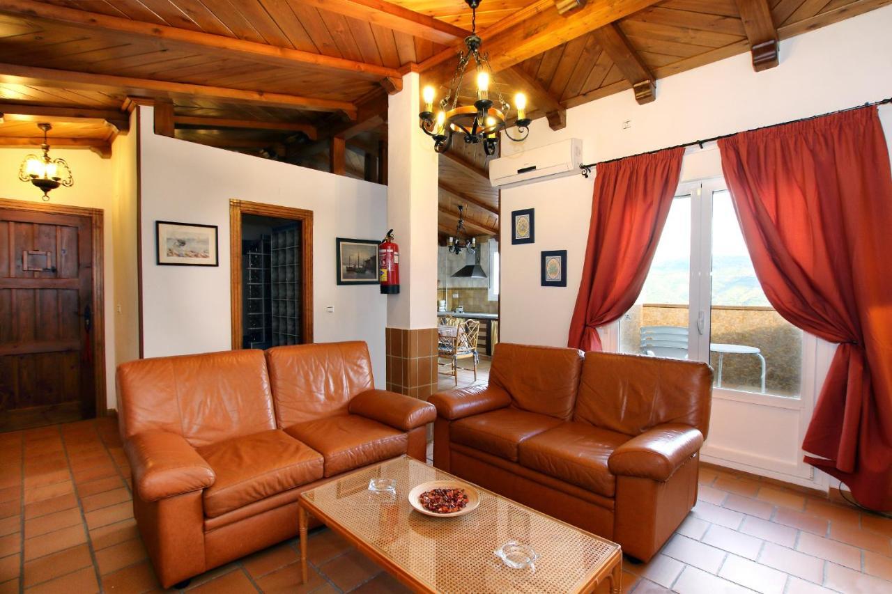 Casa Del Gastronomo Villa Cortes de la Frontera Kültér fotó